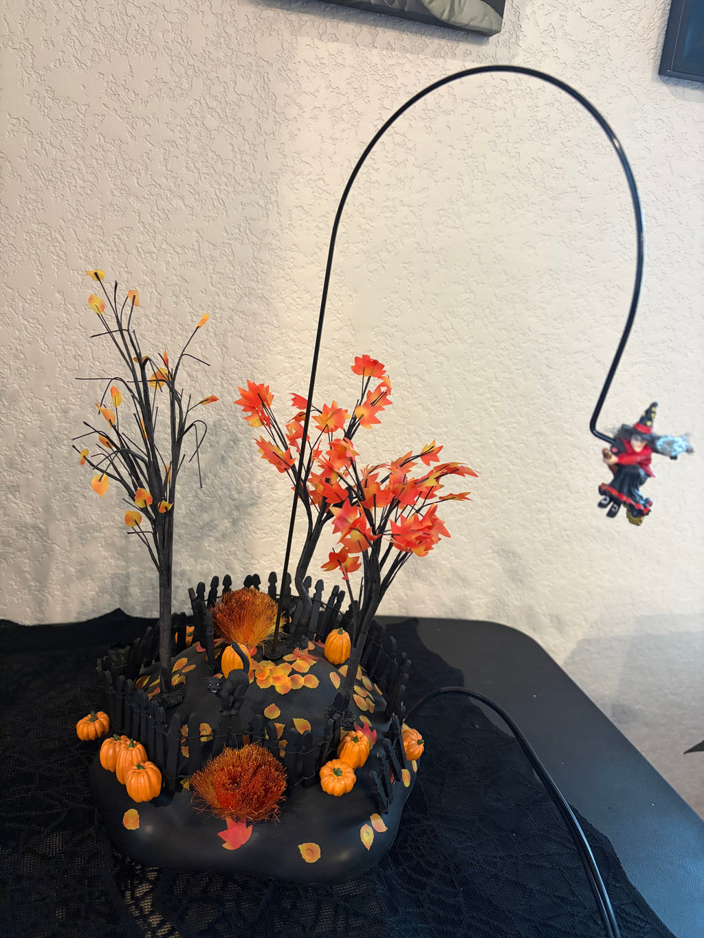 Dept 56 Up Up and Away Witch
