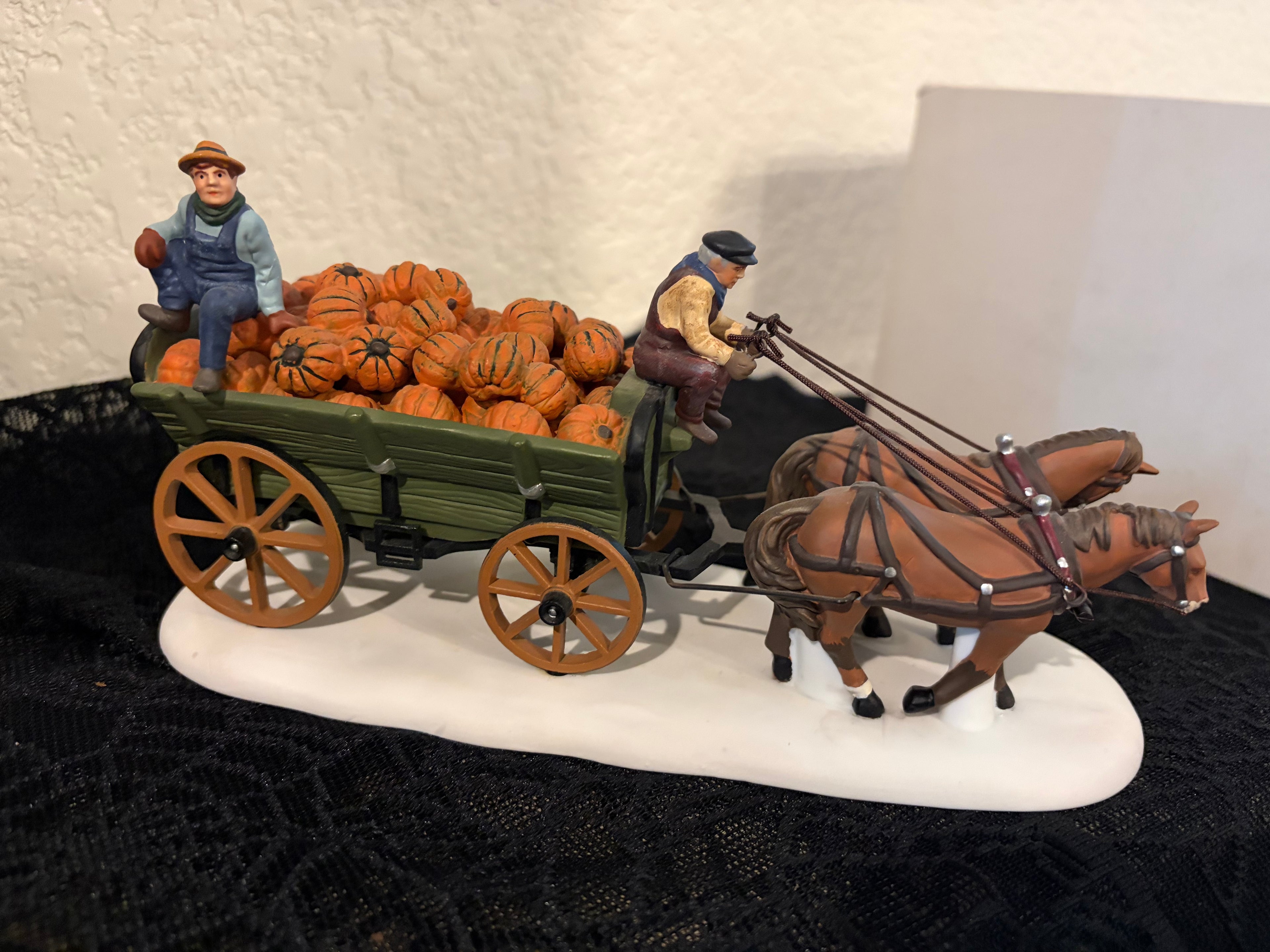 Dept 56 Harvest Pumpkin Wagon