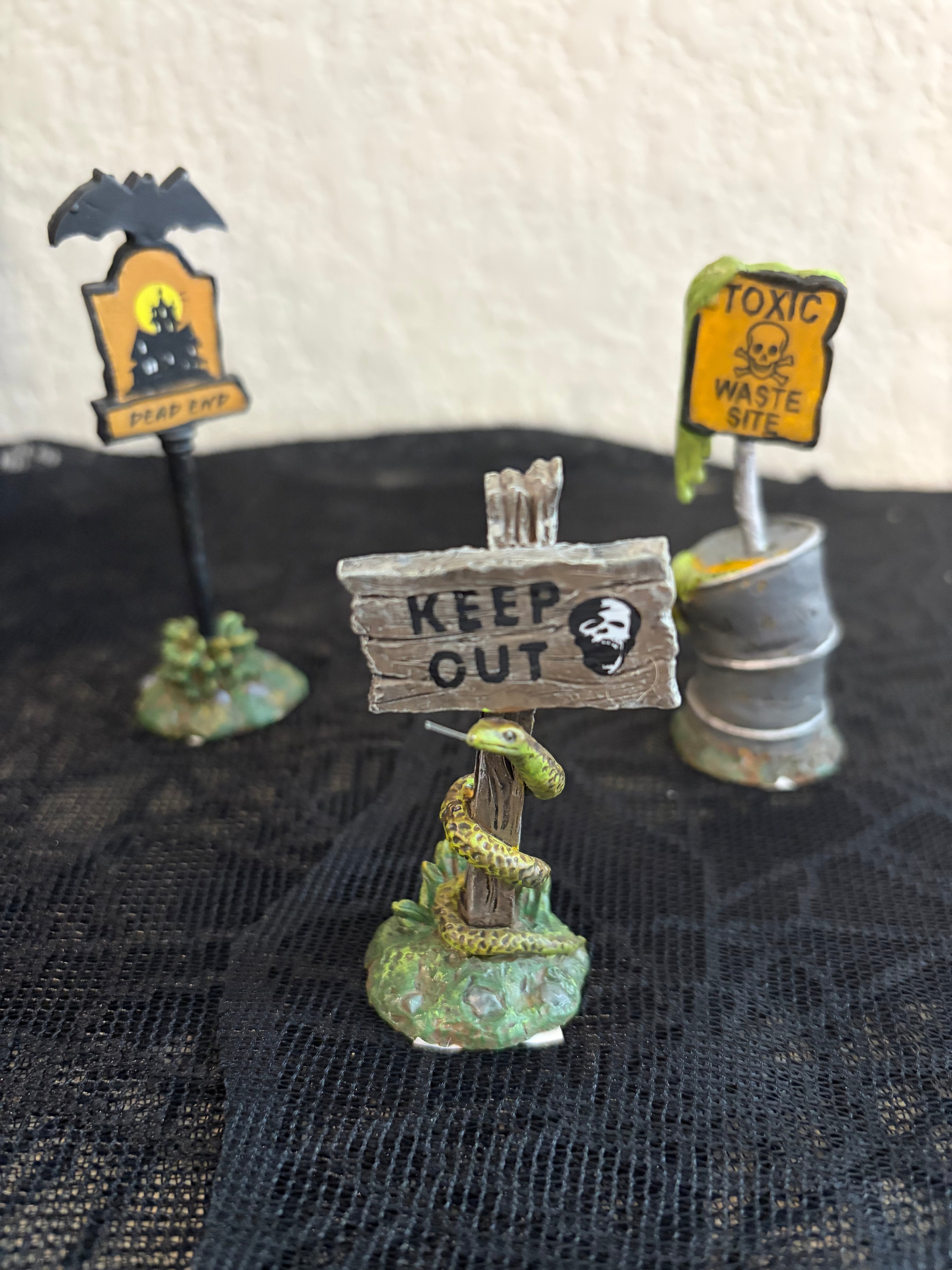 Dept 56 Scary Warning Signs