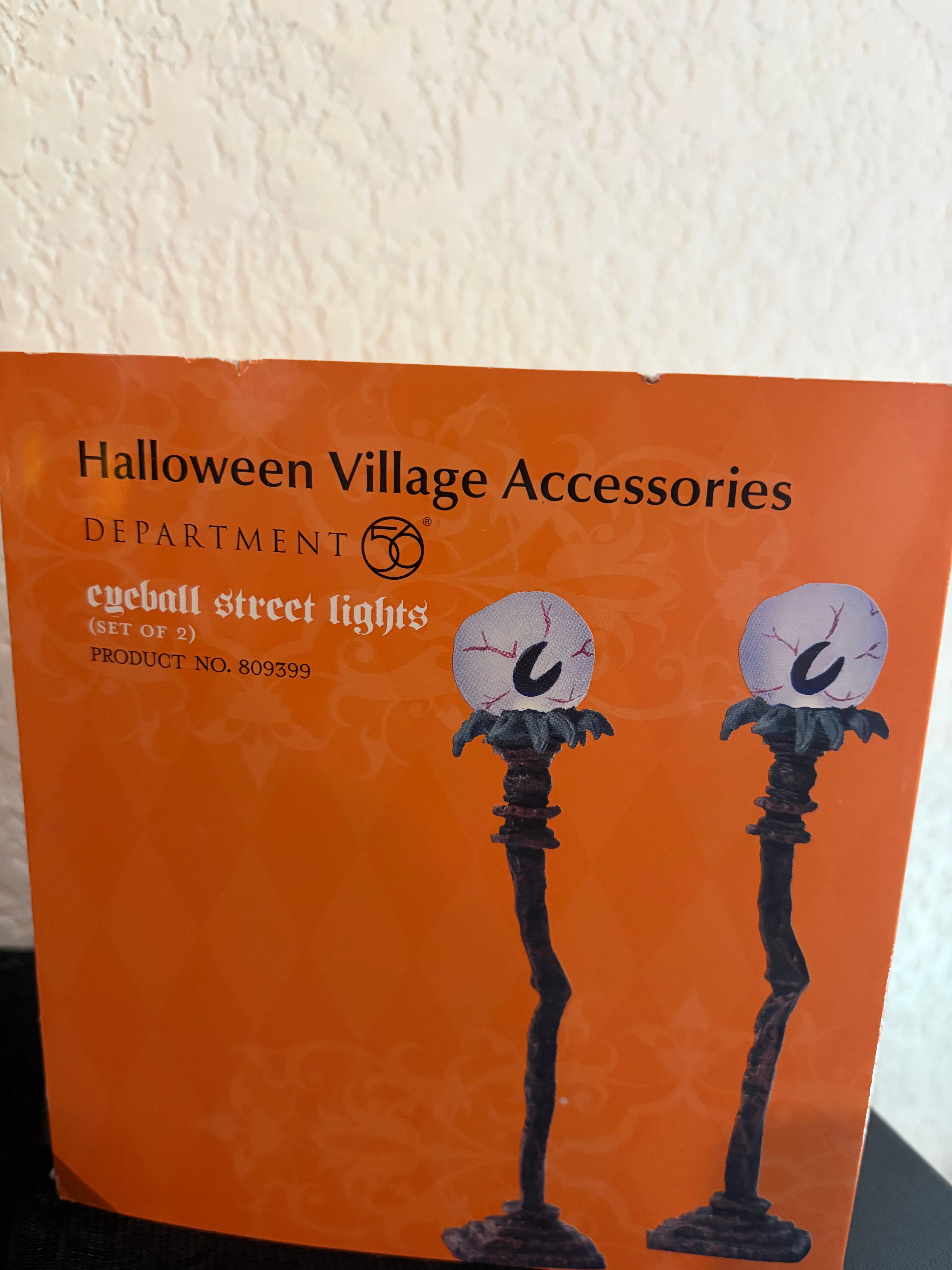 Dept 56 Eyeball Street Lights