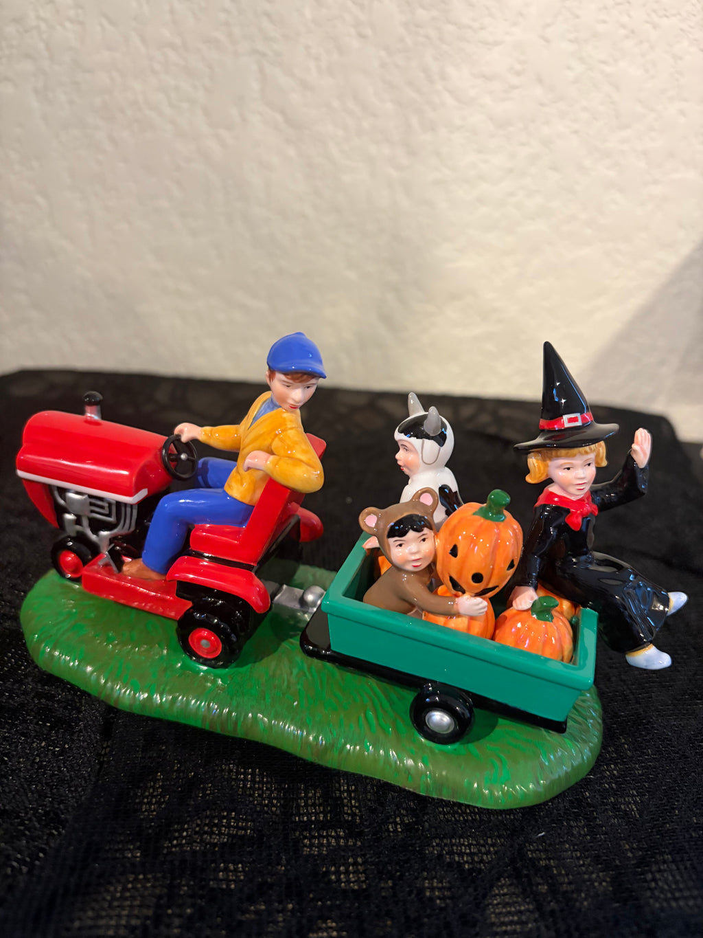 Dept 56 Gathering Pumpkins