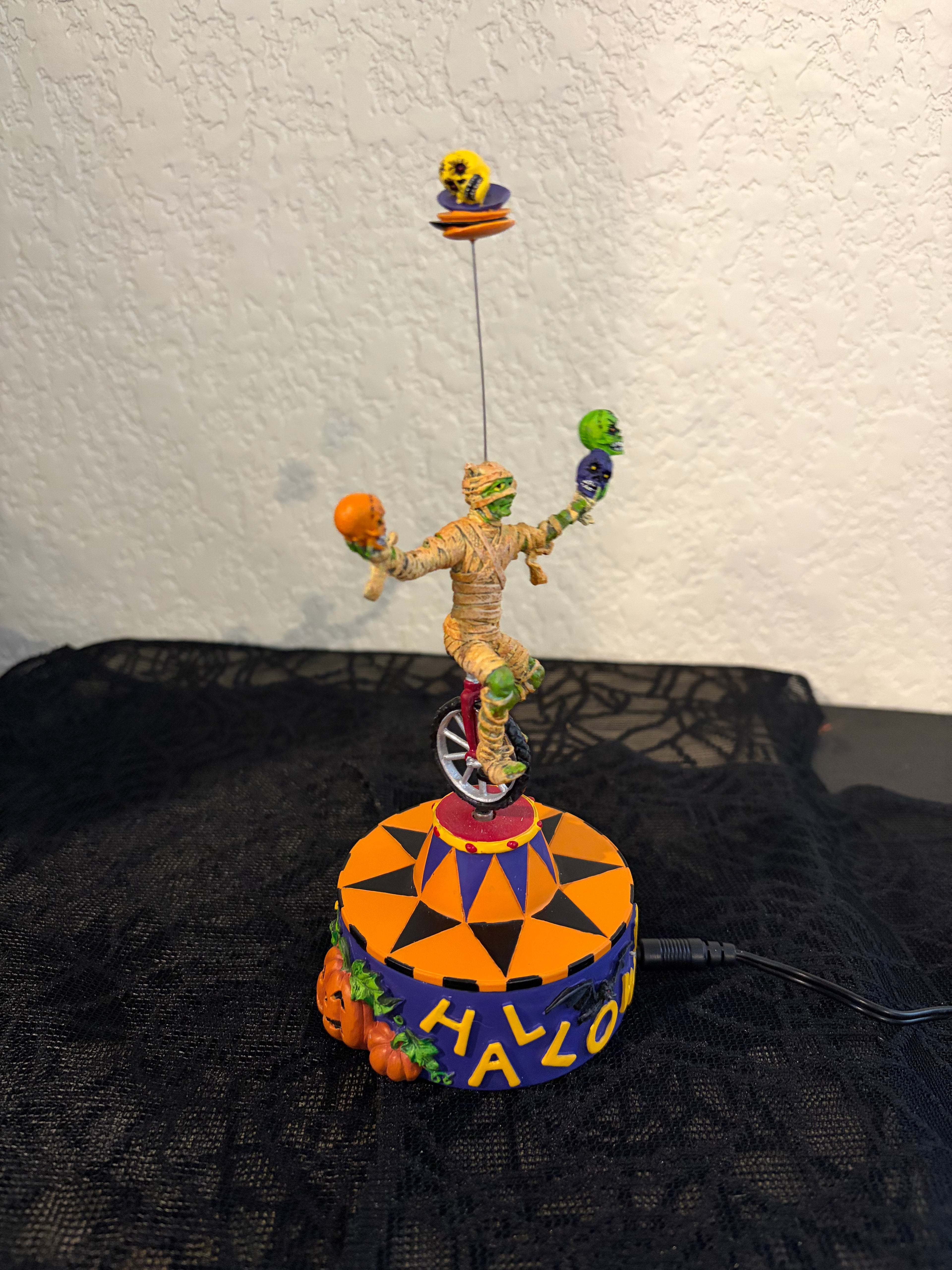 Dept 56 Mummy Mischief