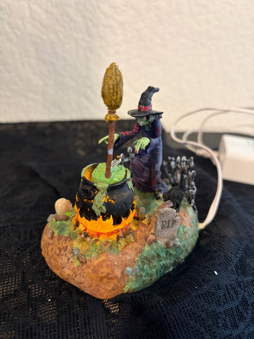 Dept 56 Animated Hocus Pocus Witch