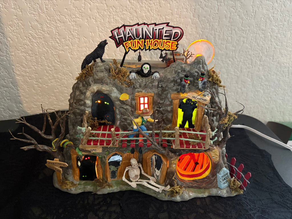 Dept 56 Haunted Funhouse-please read description