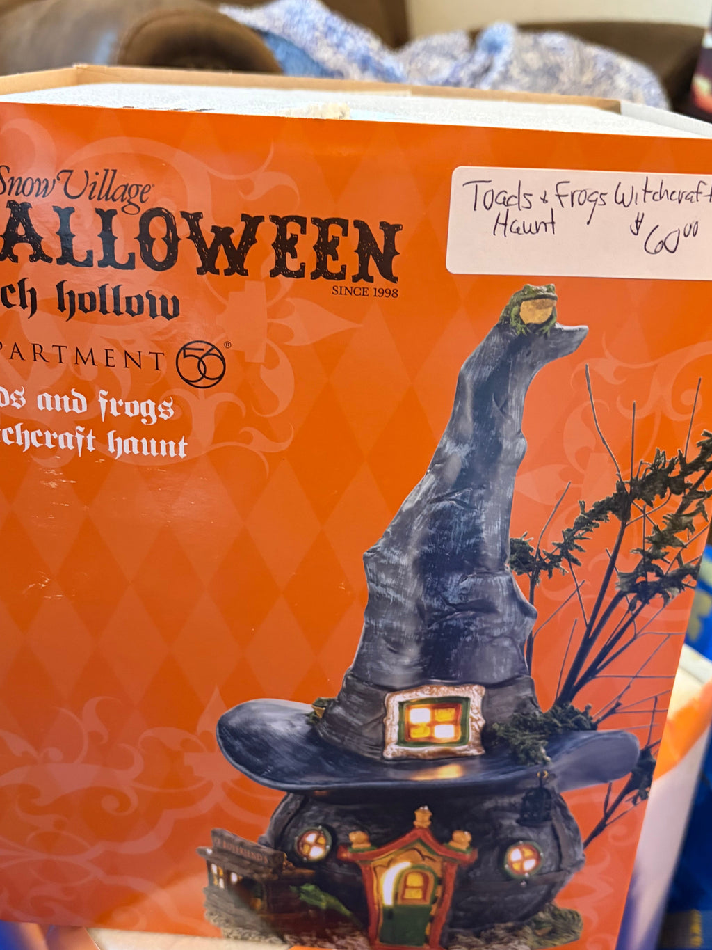 Dept 56 Toads & Frogs Witchcraft Haunt