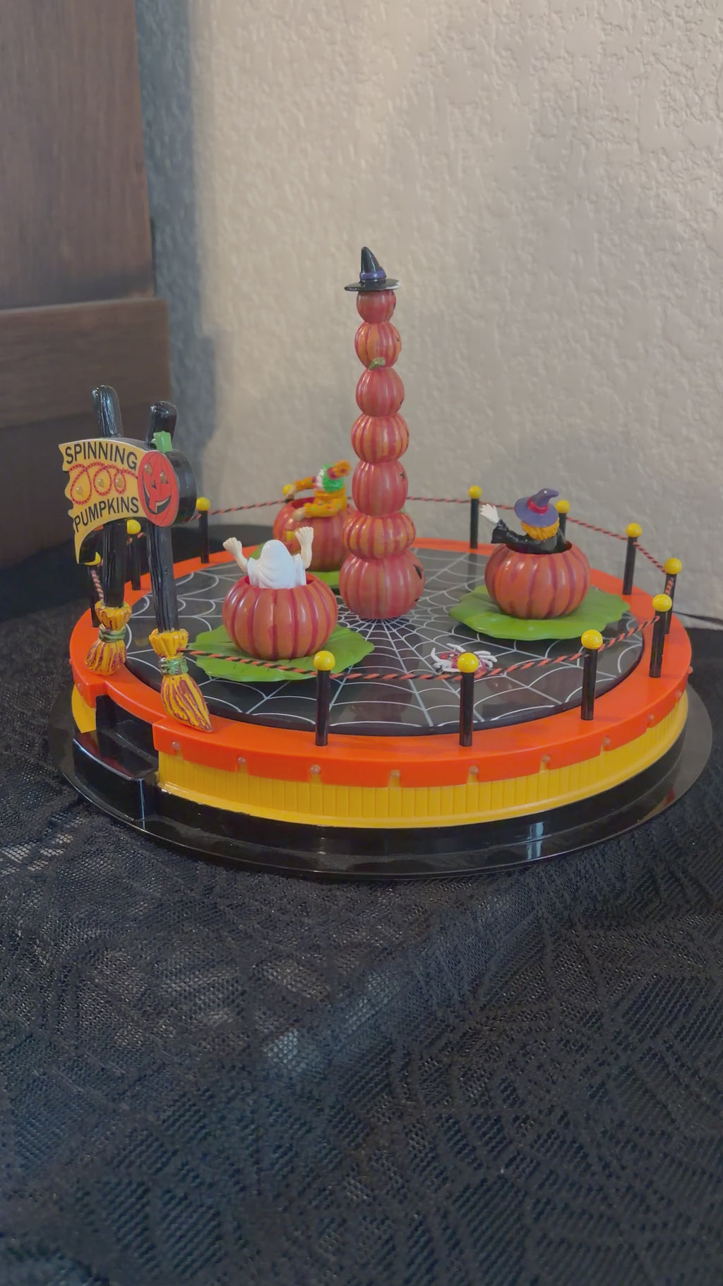 Dept 56 Spinning Pumpkins